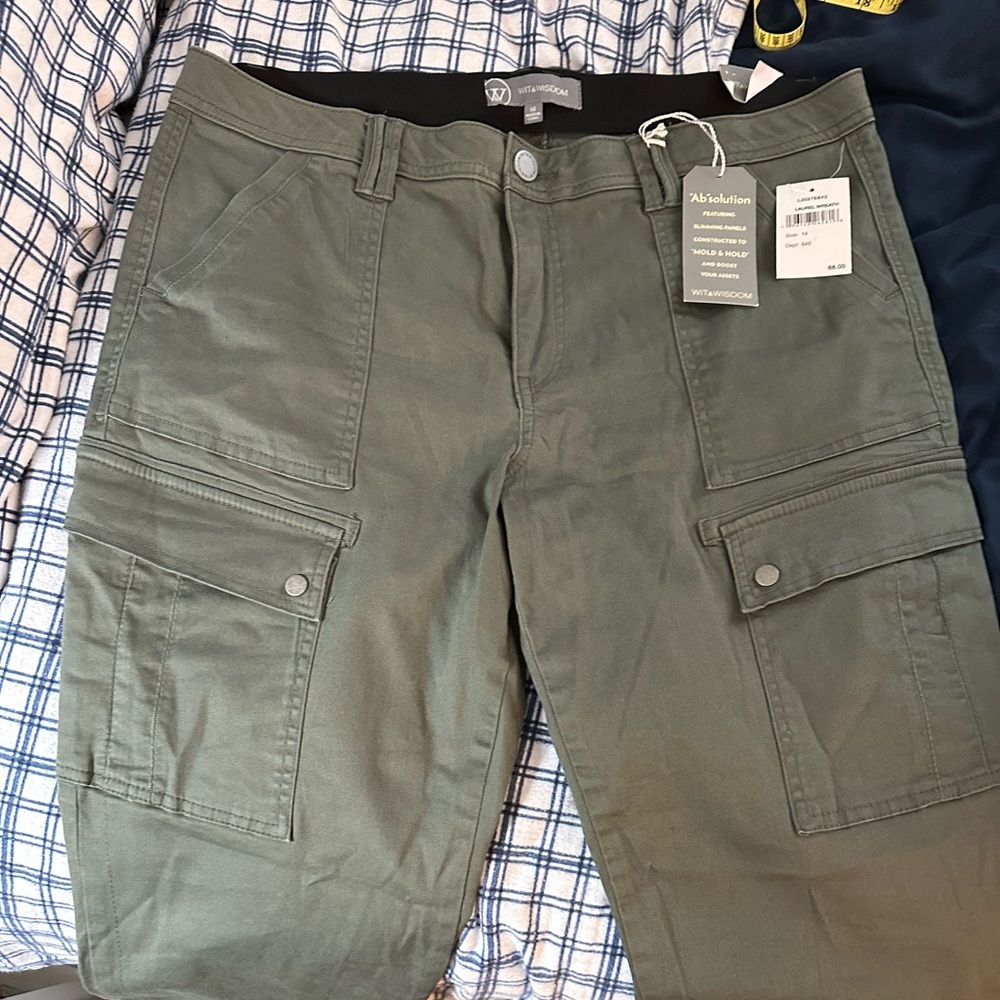 Wit and Wisdom Green Cargo Pants